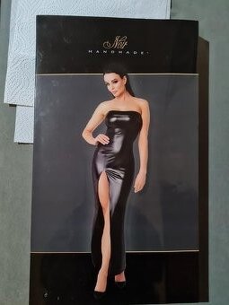 Cerne, sexy, kozenkove saty bez raminek, znacky Noir