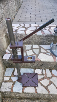 Stojan na vrtačku.