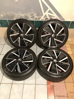 Alu kola Škoda KAMIQ/SCALA R18 5X100 LETNÍ PNEU 215/45 R18