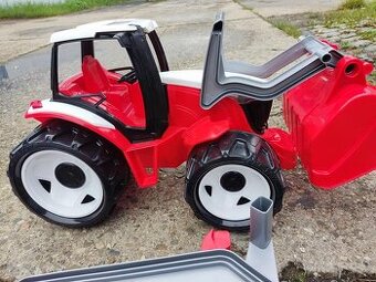 Traktor s bagrem Lena a mašinka na ovládání