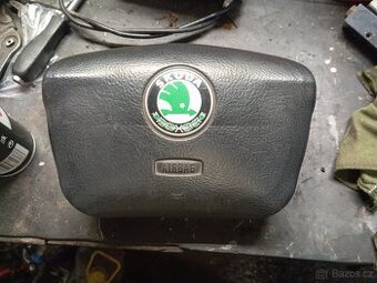 Octavia 1 airbag