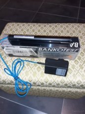 Detektor bankovek BANKOTEST s UV lampou