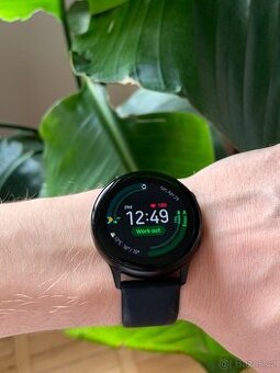 Samsung Galaxy Watch Active - Chytré hodinky