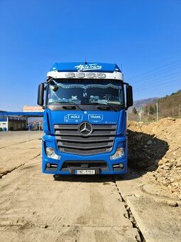 Tahač + návěs MB Actros + Kässbohrer
