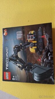 Lego Technic - Těžkotonážní bagr