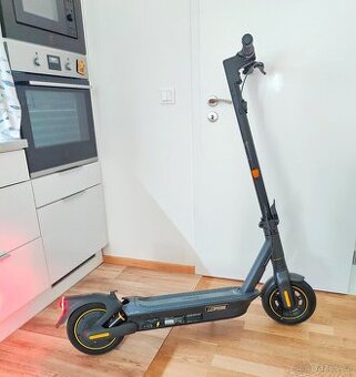 Elektrokoloběžka Segway Ninebot G2 Max až 40 km/h naj. 90km