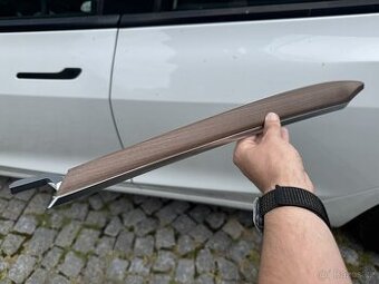 Tesla Model 3 levý dřevěný dekor dveře