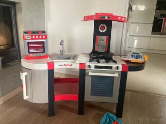 Dětská kuchyňka Tefal French Touch Bubble Smoby elektronická