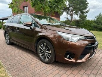 Toyota Avensis 2.0D D4D 105KW - 1