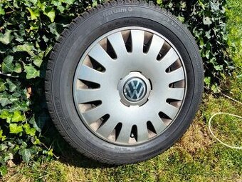 16 Plechy+originální poklice VW,195/60R16C zimní
