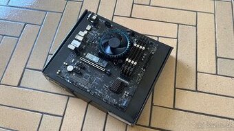 LGA1700: Intel i5-12400F / MSI B660 / 32GB RAM / 256GB NVMe