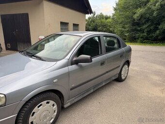 hledám Opel Astra 1.6