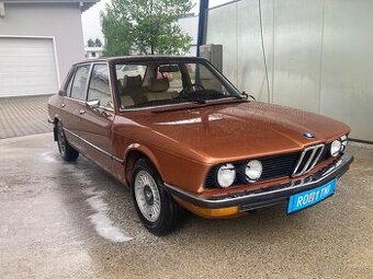 BMW e12 520i 1977 vzácný model