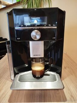 Plně automatický kávovar Siemens EQ.9 s300