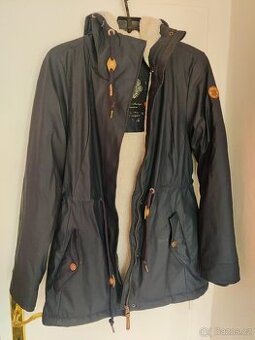 Dámská zimní  bunda Ragwear L