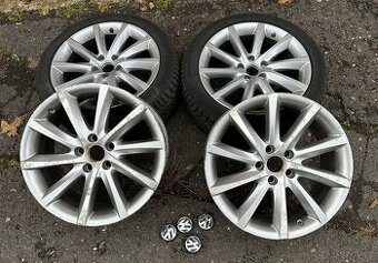 Prodám originál VW alu disky R18 s pneu
