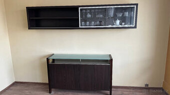 Komoda, nástěnná skříňka