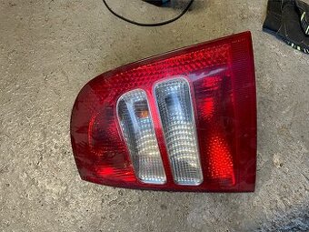 SVĚTLO NA OCTAVIA I -