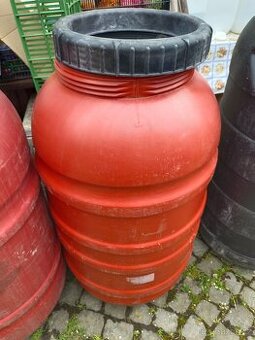 Sudy na vodu na obilí. Hermetické sudy šroubovací víko 550 K