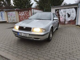 Škoda Octavia 1