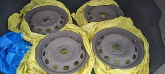 Ford Focus  4x ocelový disk vel. 15