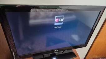Televize LG 32LE4500, příp. na náhradní díly