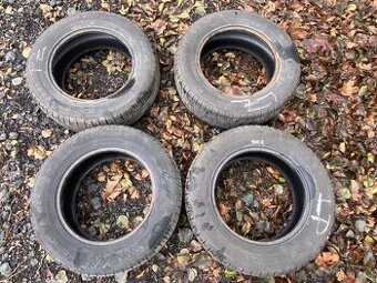 100. 4 x letní pneu 215/65 r16 Nokian wetproof SUV