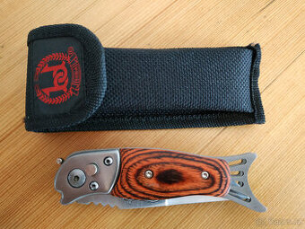 Vystřelovací nůž s pouzdrem na opasek