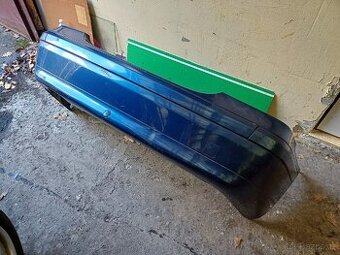 Zadní nárazník na Mercedes w203 sedan