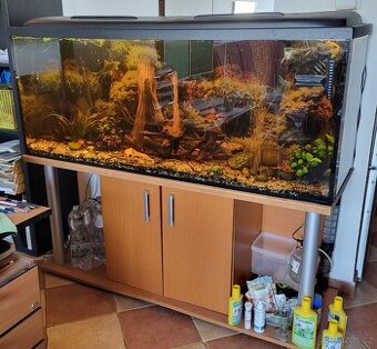 Za odvoz akvárium 450L se skříňkou  - stěhování