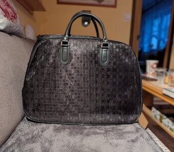 Cestovní taška na kolečkách