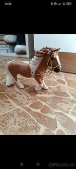 Schleich irský cob klisna