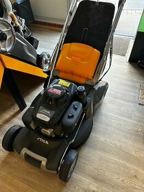 Sekačka s válcem Stiga Twinclip 55 S-RH BBC