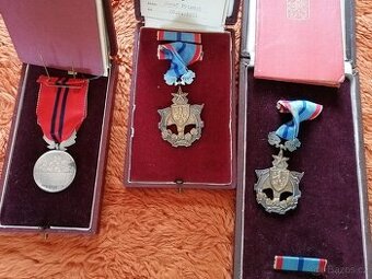 vyznamenání, řády