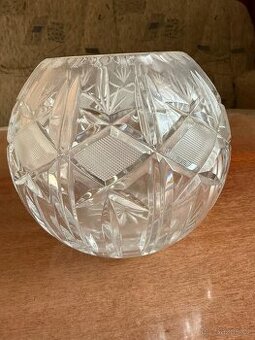 Dekorativní broušené sklo