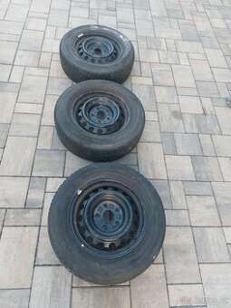 Kola Auris 15" + zimní pneu 195/65 R15