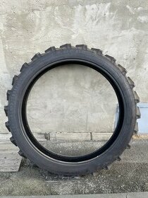 Traktorové pneu 9,5 R48 Dneproshina