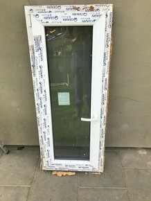 plastové okno 134 x 54 cm