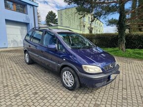 Opel Zafira 1.6 benzín 74kw rok 2000 xenony 7 sedadel