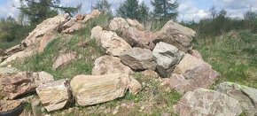 Okrasné zahradní kameny kamenivo skalka