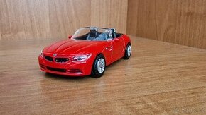 BMW Z4 model  i 23 - hračka 1:43