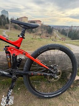 Trek Slash 9 - 1