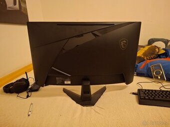 Herní monitor MSI + Herní set