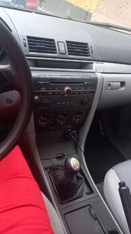 Mazda 3 1.6 77kw benzín 2004