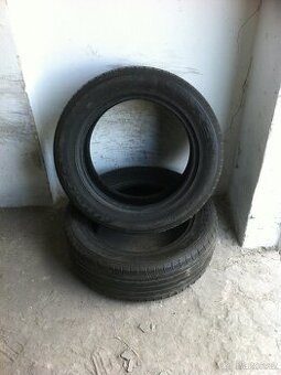 Letni pneu 235/55R17