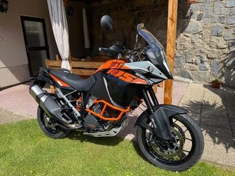 KTM 1050 Adventure 19tKm 1.maj.