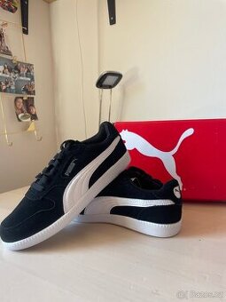 Puma tenisky velikost je 37,5