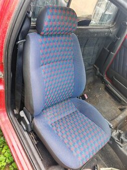 Fiat Strada -sedačka spolujezdce