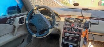 Mercedes 300 td vhodné na projekt nepojizdne
