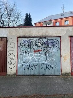 Garáž